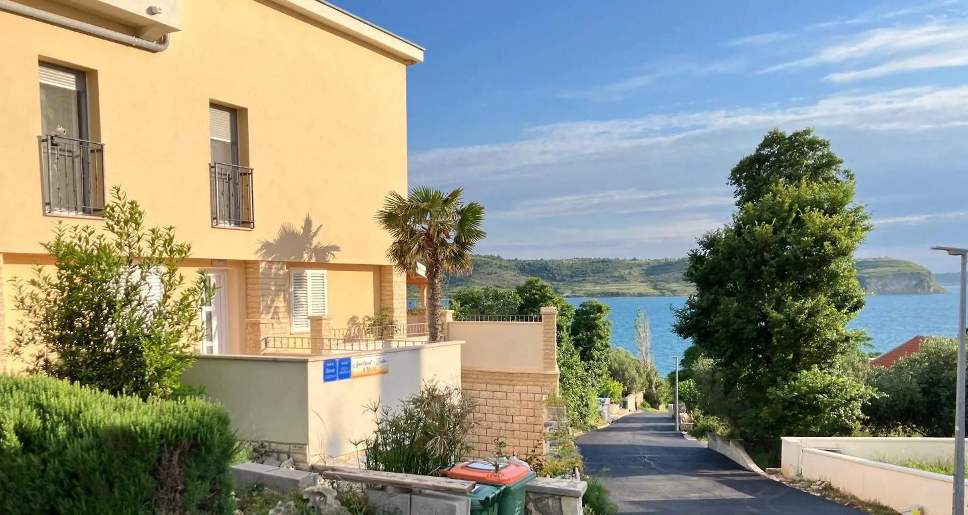 Apartments 4Mios Razanac
