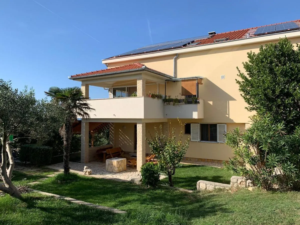 Apartments 4Mios Razanac