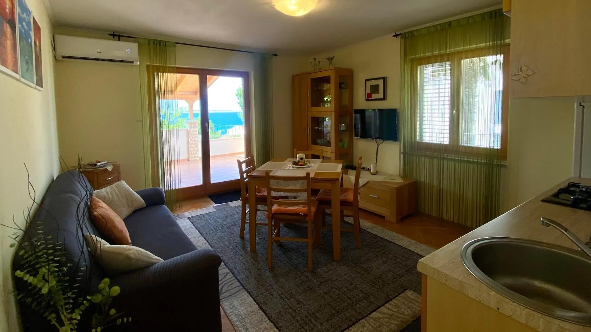 Apartments 4Mios Razanac 0*,  Croatia